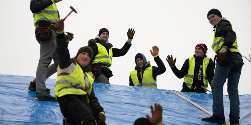  Samaritan's Purse partners are tarping roofs damaged in the conflict. We've distributed more than 9,500 tarps to date.