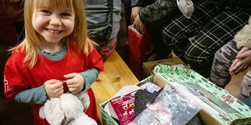 little girl with teddy