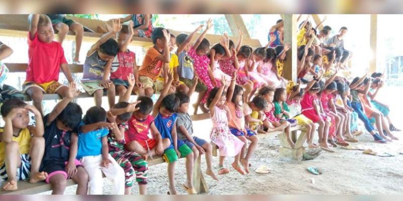 At the end of the outreach event, boys and girls raised their hands to indicate that they wanted to accept Jesus Christ as their Lord and Saviour.