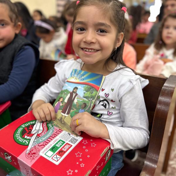 Give a Shoebox Gift