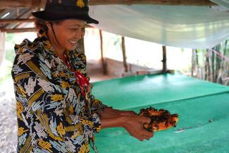 With the money she earned from selling honey, Siangley purchased crickets as an additional way to provide for her family.