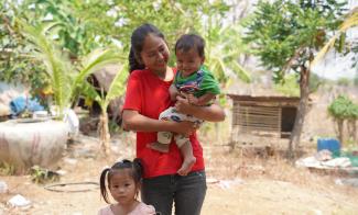 Samaritan’s Purse taught this Cambodian mother named Oeurn nutritional principles that are helping her children thrive. Also receiving from us materials to build a home, she saw the love of God and gave her heart to the Lord Jesus Christ.